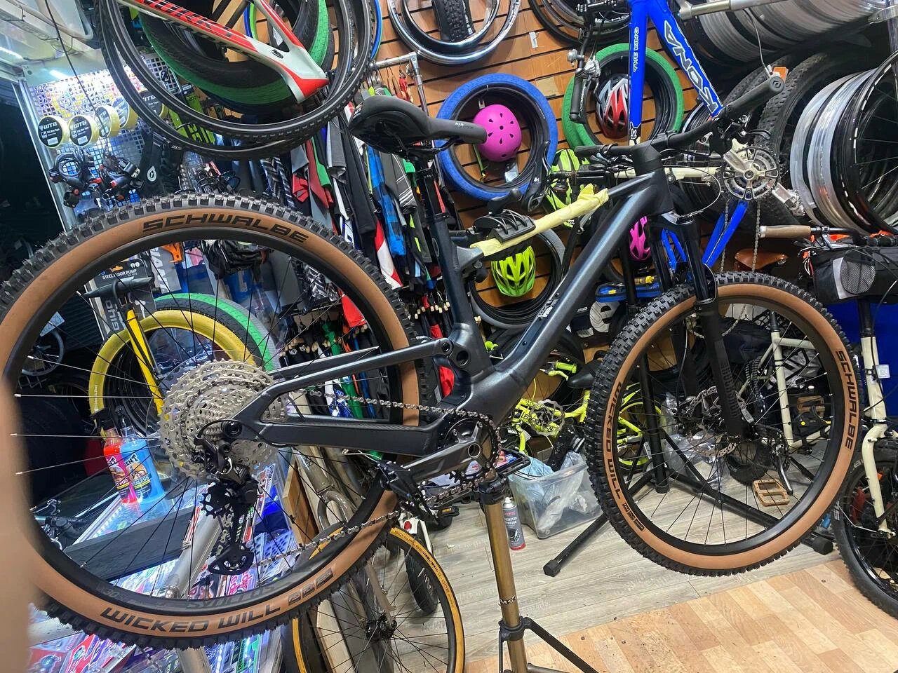 BMX в мастерской